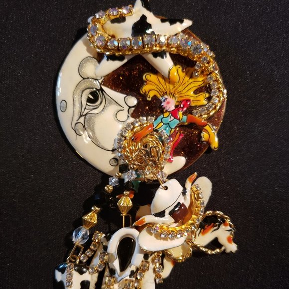 Lunch at the Ritz - Rodeo Brooch/Pin - Picture 3 of 3